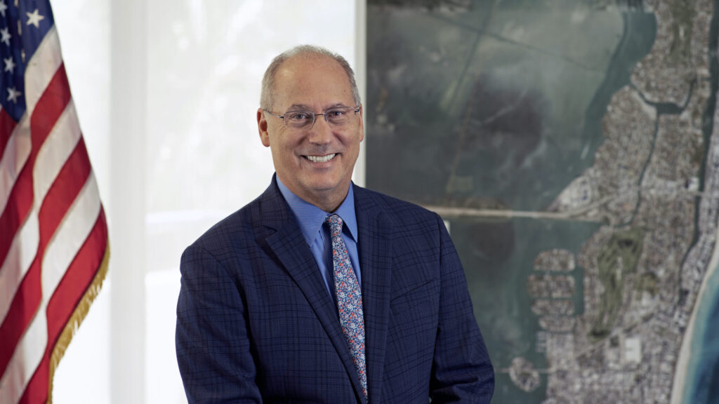 Spotlight On: Dan Gelber, Mayor, City of Miami Beach