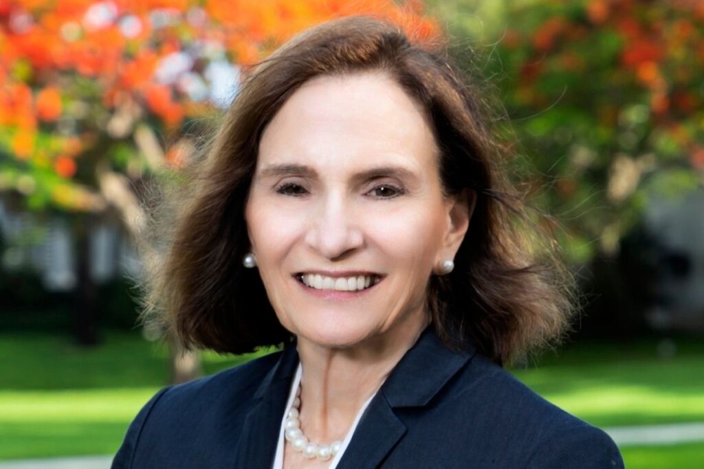 Spotlight On: Rebecca MacMillan Fox, Dean of the Division of Continuing and International Education, University of Miami