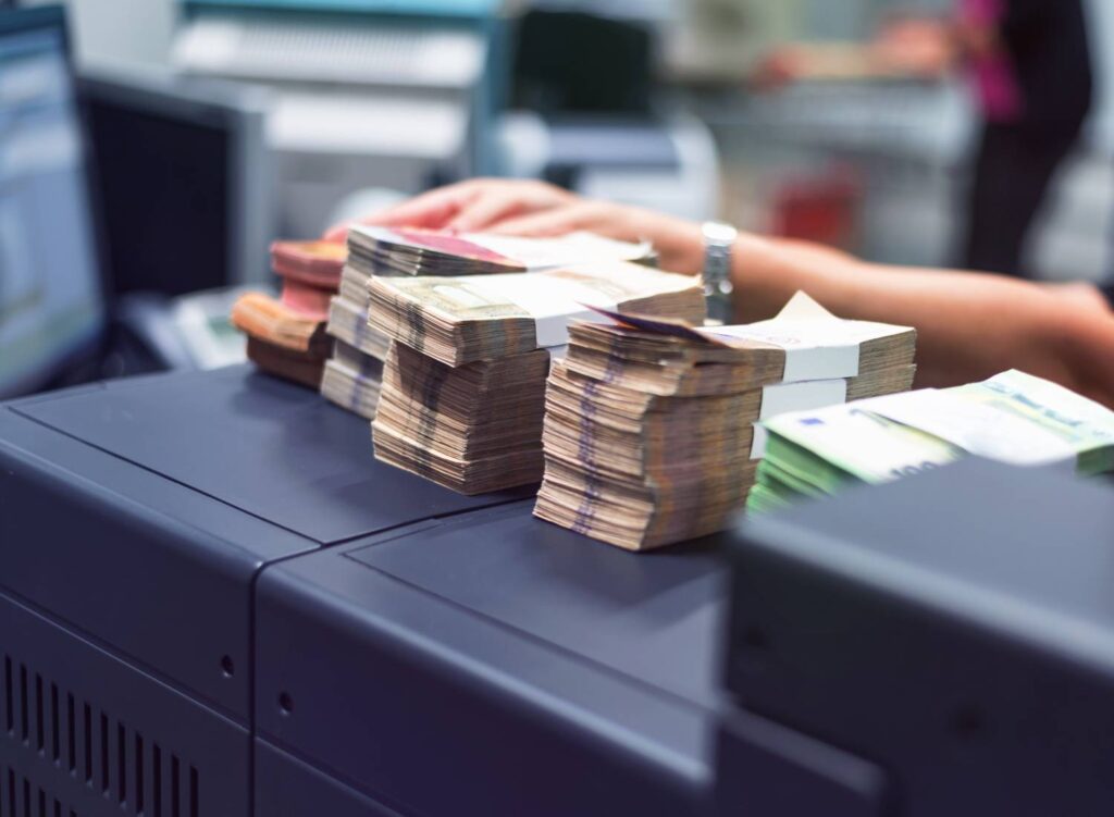 Banking beyond branches in Tampa Bay